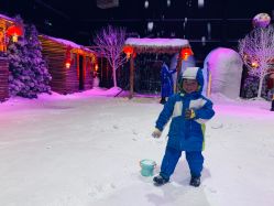 -圣名游乐城冰雪大世界