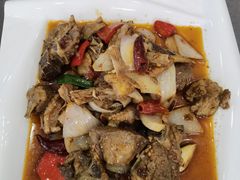 -何猫特色黄焖羊肉