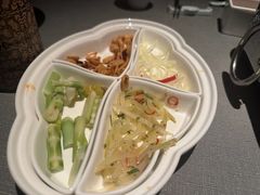 -左庭右院鲜牛肉火锅黑金店(陆家嘴中心店)