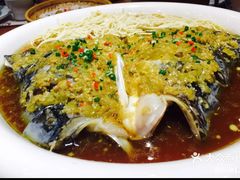 开胃鱼头王-黄泥岗·地道湖北菜(奥特莱斯店)