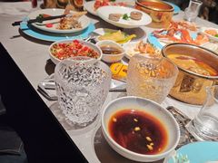 -雍容荟帝王蟹活龙虾展台自助(IFS黑金店)