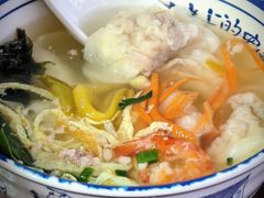 鲜肉馄饨-长人馄饨铺(解放街店)