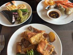 -大中华希尔顿酒店-念自助餐·嗨啤·小龙虾