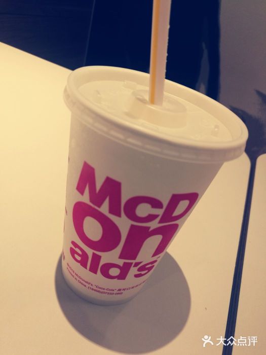 麦当劳(郑州二七广场店)中杯雪碧图片