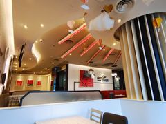 大堂-必胜客(绿地新都会店)