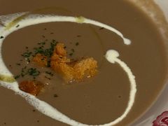 牛肝菌奶油蘑菇汤-BROWNSTONE布朗石西班牙餐厅(富城店)