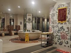 -裕龙汤泉