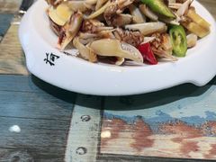 -小红鲸·海鲜餐厅(轸大路店)