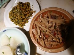 -梁家大院•农家菜(昆山会展中心店)