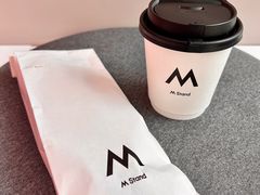 -M Stand(港汇恒隆广场店)