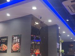 -老街烧烤大排档·地道湖北菜·龙虾馆(汉口火车站店)