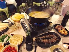 -鲜入围煮花胶鸡海鲜火锅