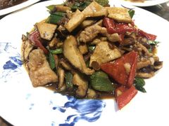 -缘来聚·徽菜名店(黄山宏村店)