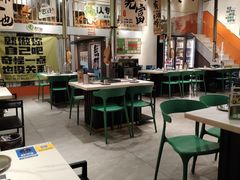 -山野的朋友露营炭火烤肉