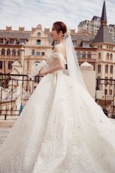 -艾米丽婚纱礼服