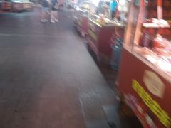 -吉庆街美食广场