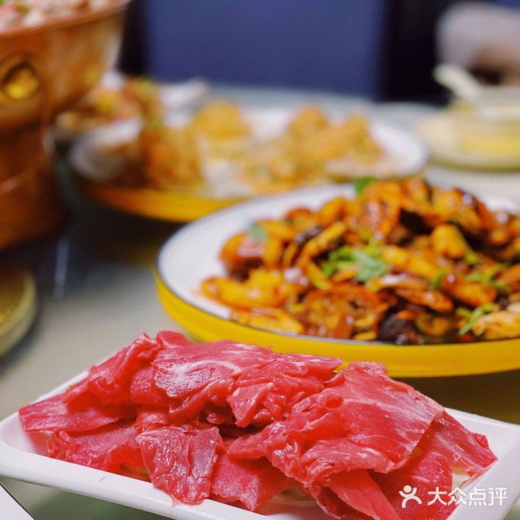 第五季排挡，羊蝎子火锅，烧烤一站式吃好