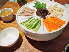 鸡丝凉米线-云海肴·汽锅鸡·云南菜(美罗城店)