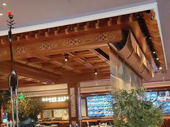 -八府香鸭·啫啫煲(华山路店)