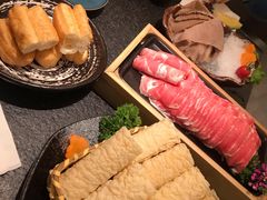 -湊湊火锅·茶憩(打浦桥日月光店)