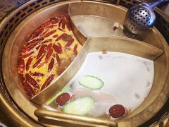 奔驰鸳鸯锅-小龙坎老火锅(北京三里屯店)