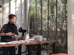 -花苑里咖啡(威远店)