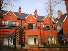 -钟书阁(松江泰晤士小镇店)