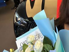 -天津波士信达奔驰4S店(卫津南路店)