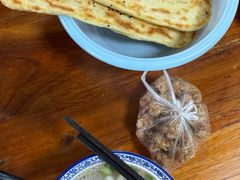 鞋饼-铁谢李松祖传羊肉汤馆