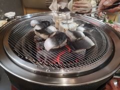 -围炉肉舍•炭烤活鳗•丹东海鲜烤肉(步行街店)