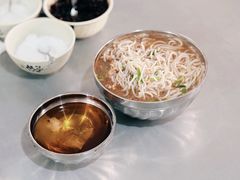 -正宗杨记普洱酸醋米线(总店)