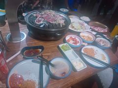 -明洞阿姨·韩式酱蟹烤肉·创意料理(三元桥店)