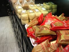 -昆明冠生园·蛋糕·面包(南强街店)