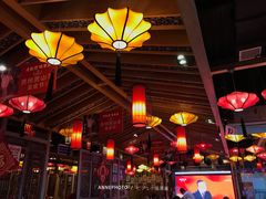 大堂-野山舂·贵州现舂酸汤火锅(鸿通城店)