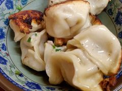 -无名氏宵夜小摊(祝家三姐妹馄饨店)