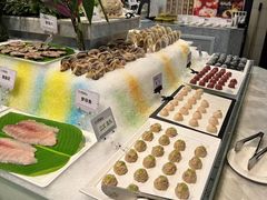 -川骄海鲜自助(王府井奥莱UP TOWN店原世界之花店)