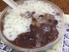 红豆椰奶西米露-百花传统甜品店(原址店)