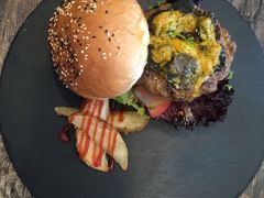 -HIGH FIVE哈福手工汉堡(桂林路店)