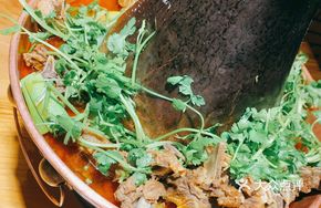 Beijing-style Lamb Spine Hot Pot