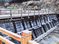 -梅岭月亮湾山体公园
