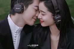-角色婚纱摄影(中心店)