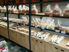 面包甜点陈列柜-仟吉(南湖店)