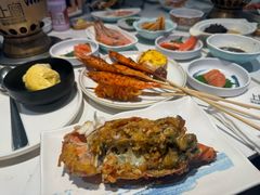 -雍容荟帝王蟹活龙虾展台自助(IFS黑金店)