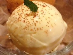 香草冰淇淋-HIGH FIVE哈福手工汉堡(桂林路店)