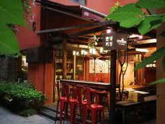 -SISTERS BAR RESTAURANT川意酒馆(嘉善老市H楼店)