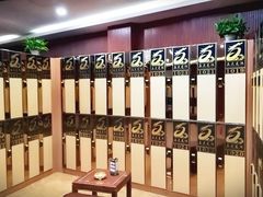 男更衣室-五大龙池温泉宝石浴(繁荣店)