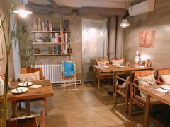 大堂-HIGH FIVE哈福手工汉堡(桂林路店)