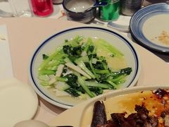 -八府香鸭·啫啫煲(华山路店)