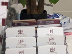 -雅悦齿科(顾村公园店)