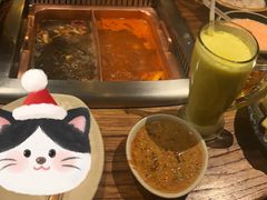 -老牌坊云南鱼豆花火锅(爱建店)